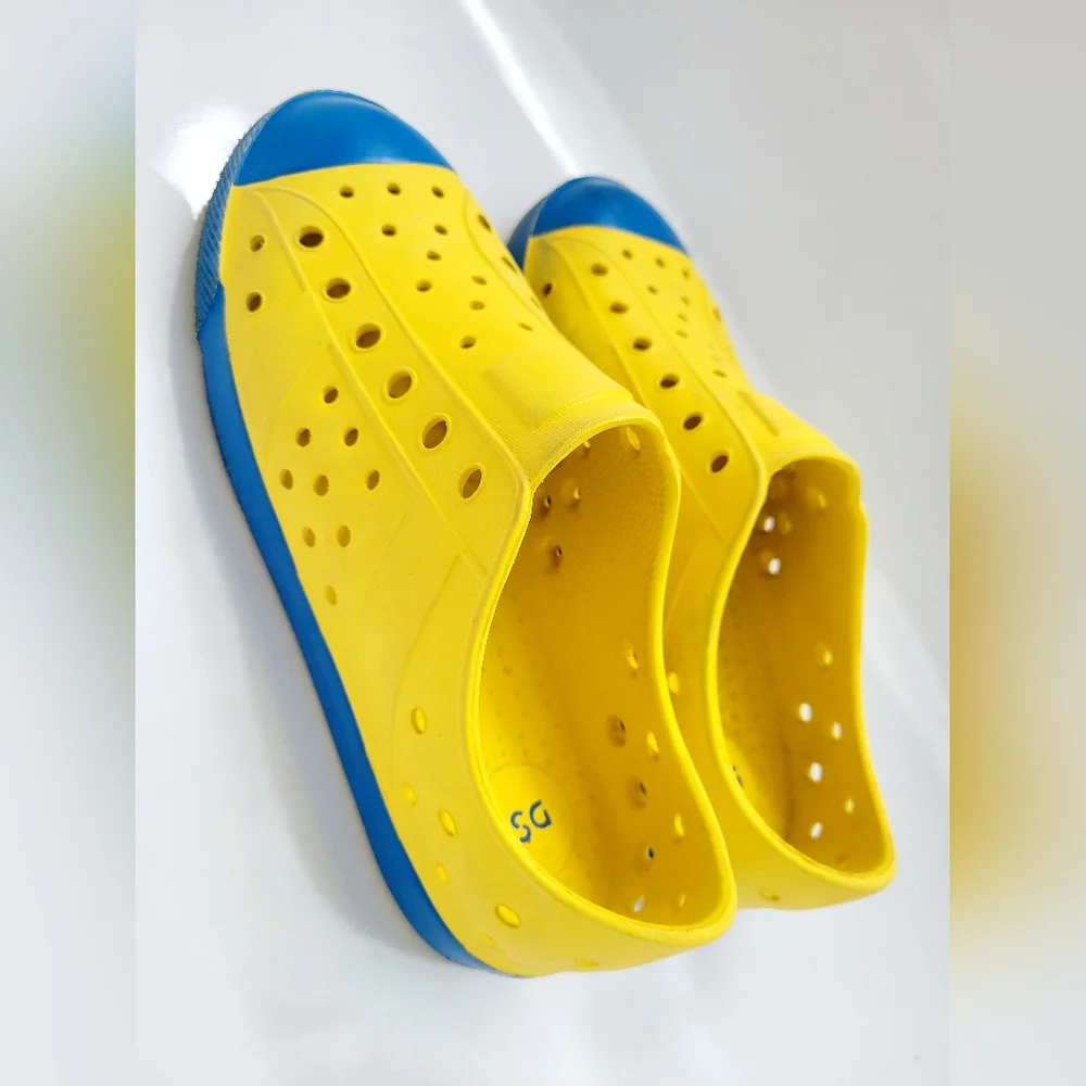 DSG Kid's Water Shoes Slip on Lightweight Perforated EVA Yellow/Blue 3-4Y